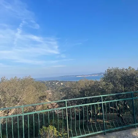 Des Chenes Villa